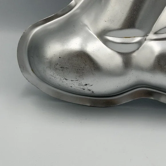 VTG 1978 Wilton Mickey Mouse Cake Pan Disneyana Aluminum Mold - Picture 4 of 5